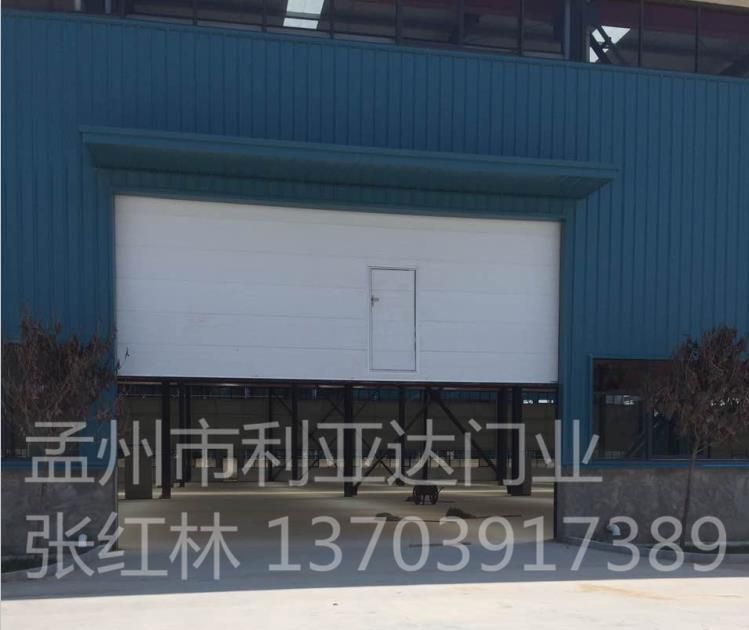 大型工業(yè)提升門(mén)施工工地——開(kāi)封